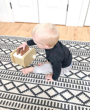 Load image into Gallery viewer, Toaster With Sliced Bread