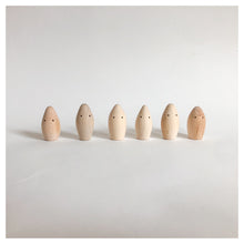 Load image into Gallery viewer, Peg Peeps Small - Set of 6